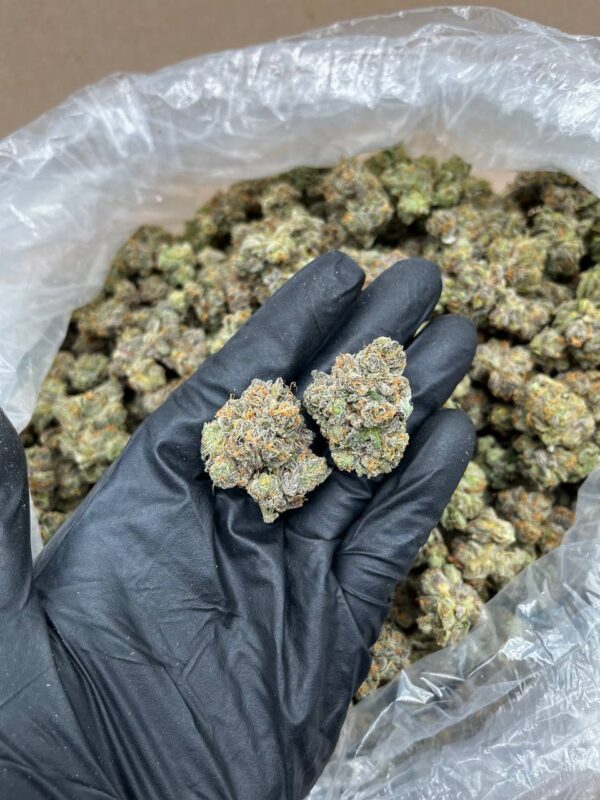 Apples and Bananas strain