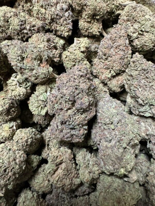 Wedding Cake Strain