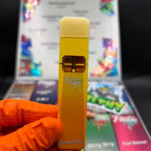 FADE 2G DISPOSABLE WITH PRE ROLL +GUMMIES